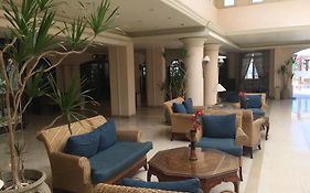 Coral Beach 4*